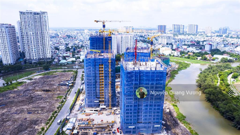 Hàng chọn lọc tầng 12  muốn tầng trung có em vương
