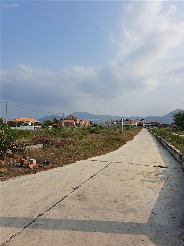 Bán đất tại ninh thủy, 29,5 triệu / m2, 308 m2, pháp lý đầy đủ, giá ưu đãi, view biển dốc lết đẹp