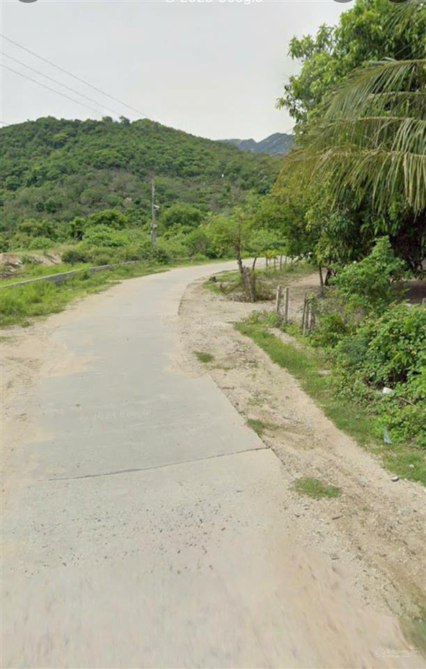 Bán đất ninh vân cũ, phường đông ninh hòa sẵn 1000m2 thổ cư, hướng biển, cách biển chỉ 50m