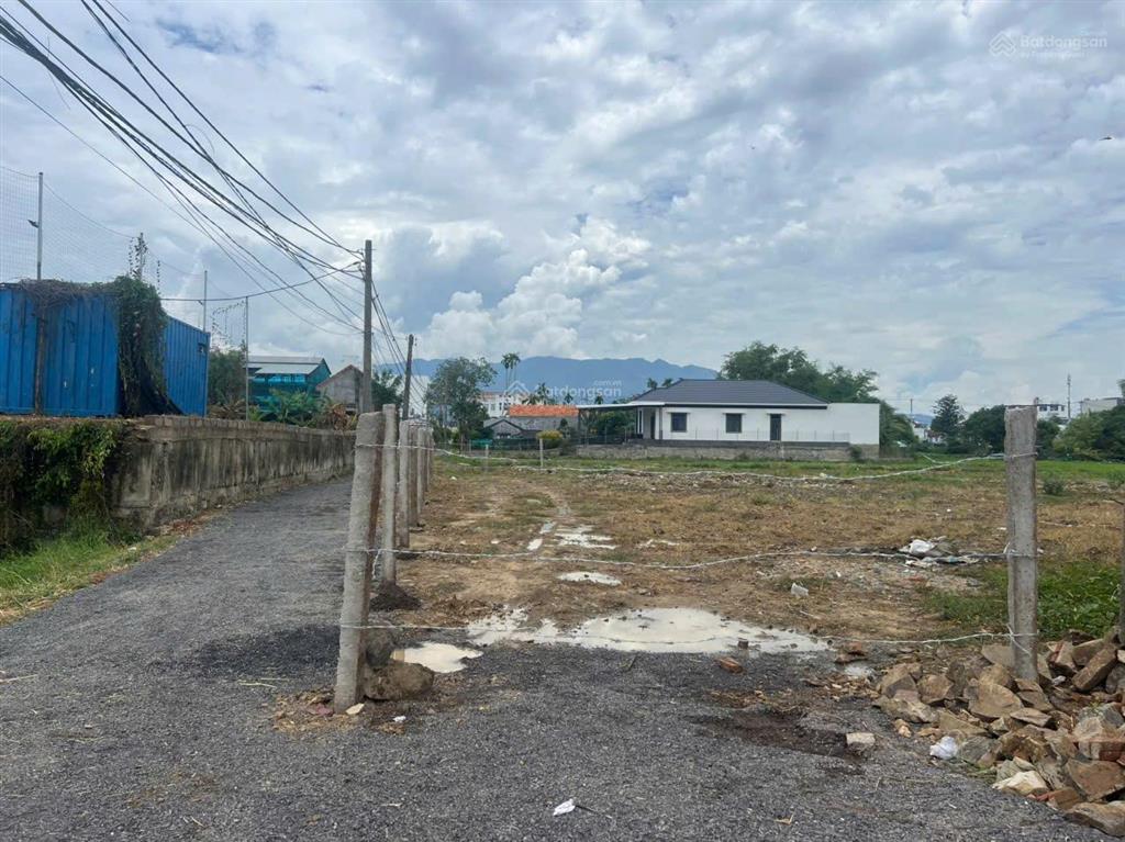 Siêu phẩm trung tâm phường ninh hòa, sát bên quán cf cối xoay gió