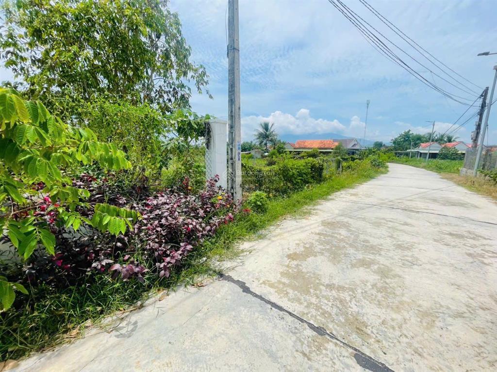 Bán đất 2 mặt tiền đường 6m phường tân định, ninh hoà đối diện kcn ninh xuân full thổ cư