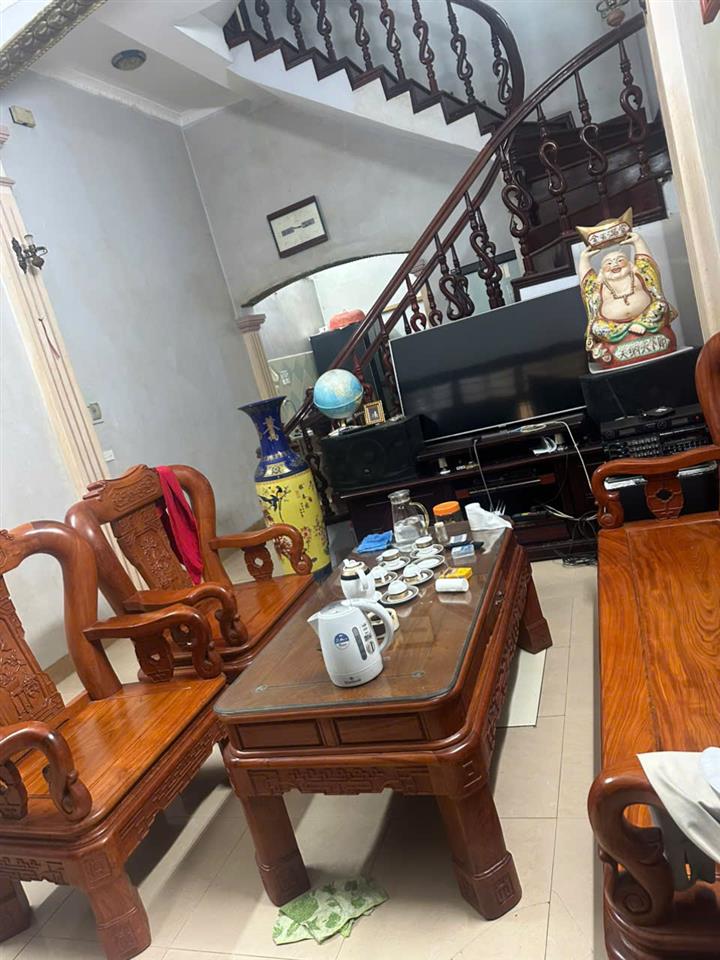 Cho thuê nhà nguyên căn Xã Đàn 50m² x 3 tầng, 3 phòng ngủ, 3 WC, 13 triệu