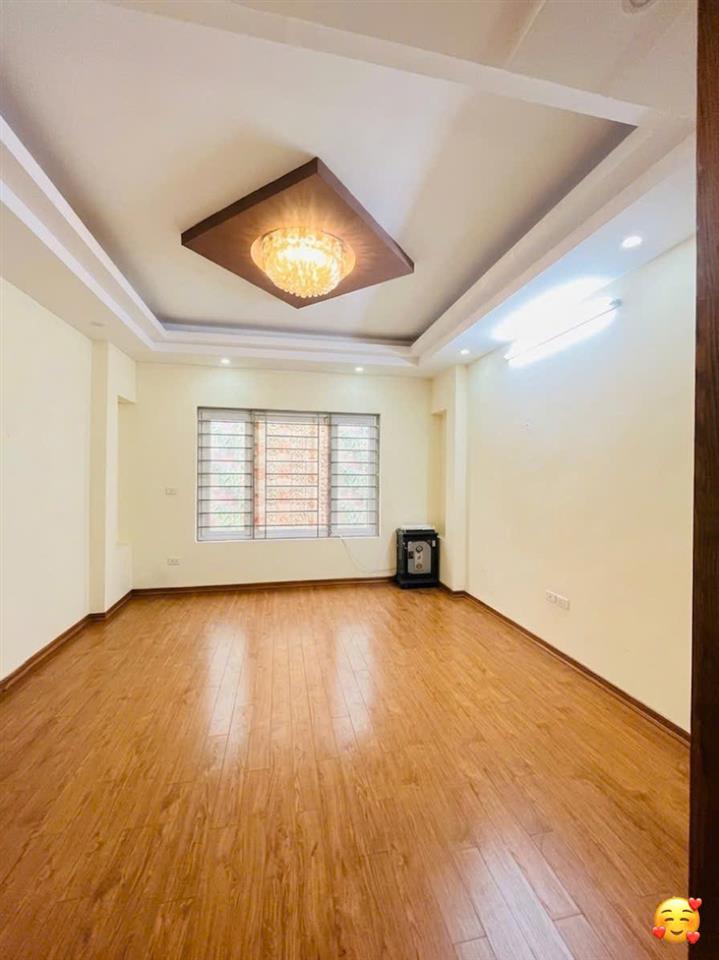 Cho thuê nhà ngõ 96 Đại Từ, 30m2 x 5 tầng, 3 ngủ, 10 triệu