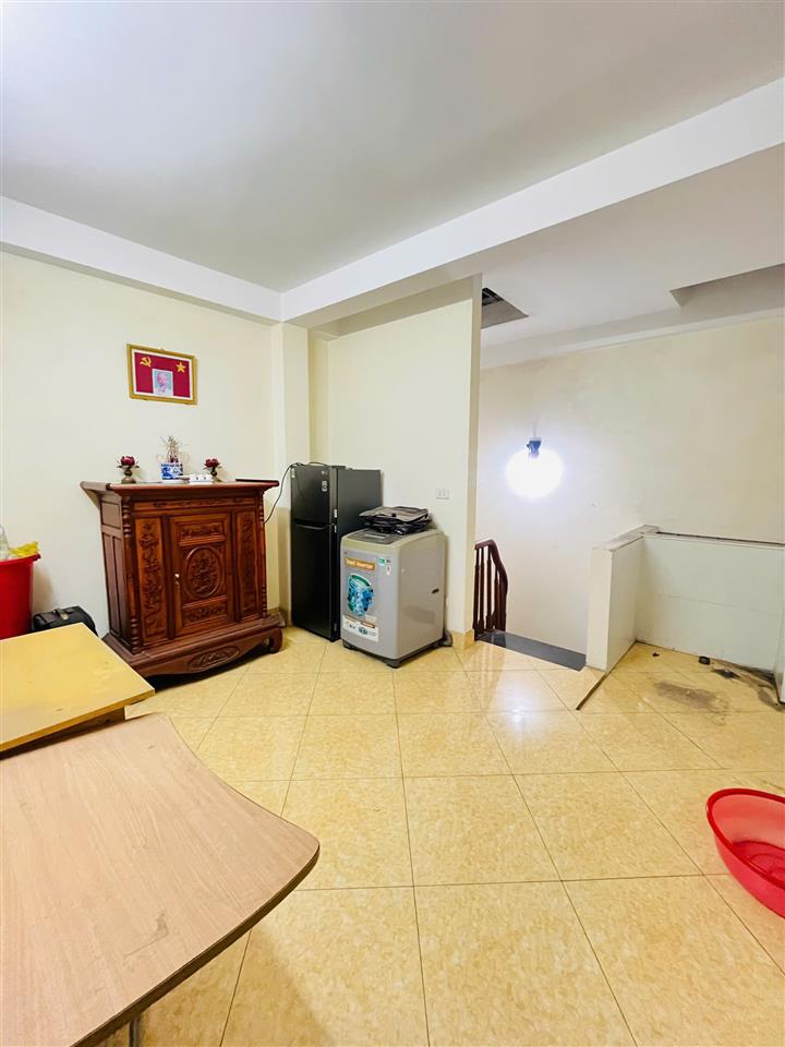 Cho thuê nhà ngõ 96 Đại Từ, 30m2 x 5 tầng, 3 ngủ, 10 triệu