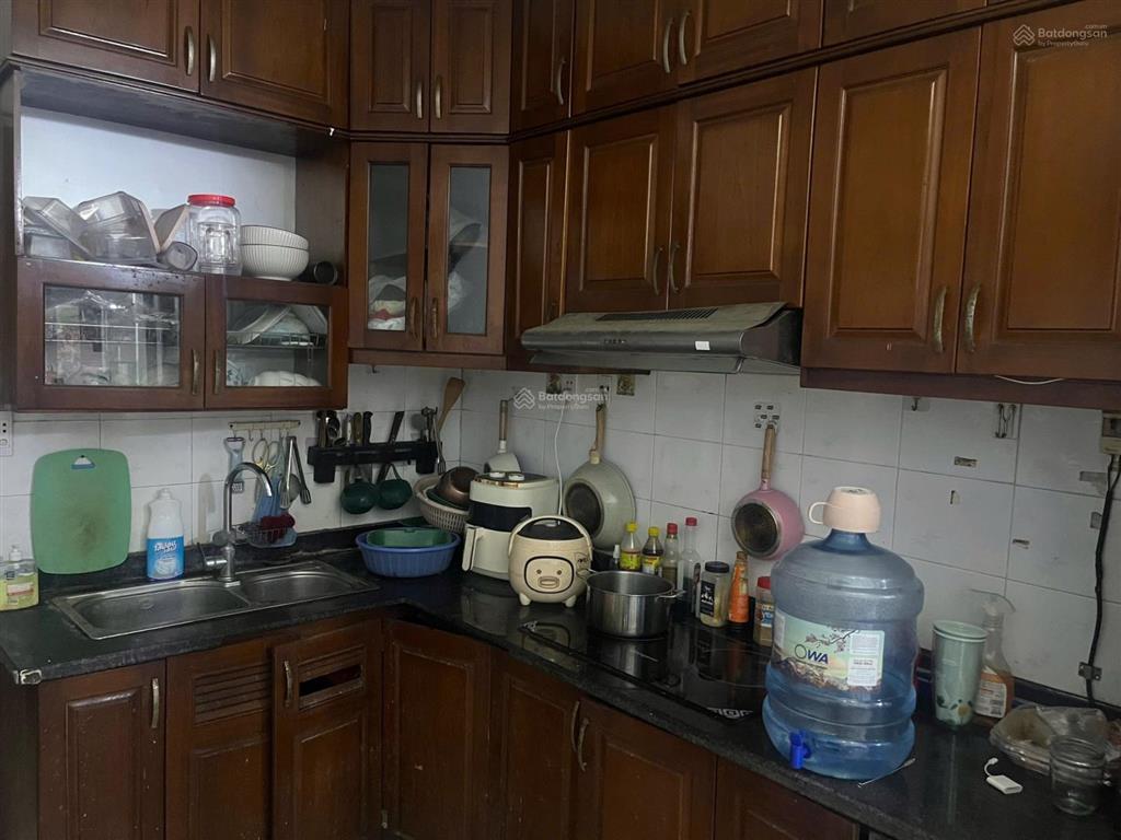 Cho thuê nhà ngõ khâm thiên 30m2 x 3 tầng, vào ngay