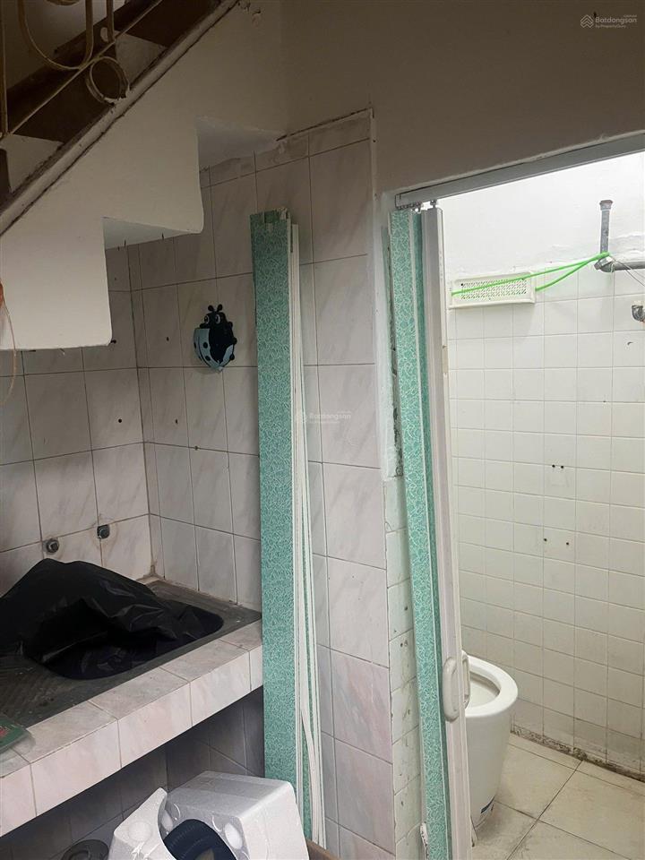 Cho thuê nhà ngõ khâm thiên 30m2 x 3 tầng, vào ngay