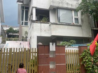 Cho thuê bt kđt văn phú 100m2 x 3 tầng kd, kho hàng, kết hợp ở, 25 triệu