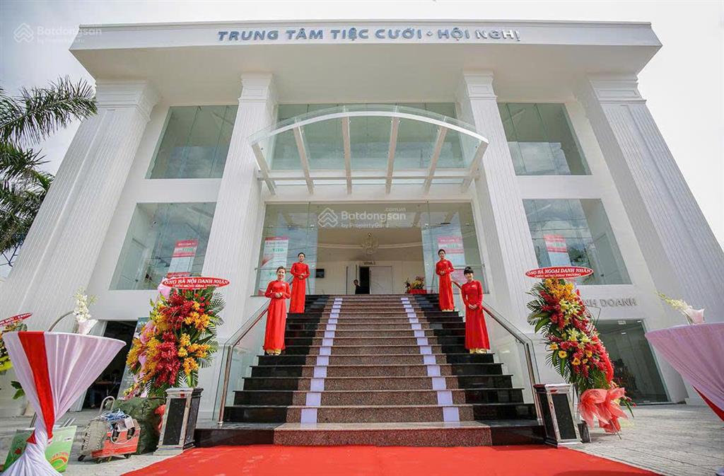 Chính chủ gửi cho thuê nhà mặt tiền phạm ngọc thạch, p.hiệp thành, 20*40m, trệt 2 lầu, thông suốt