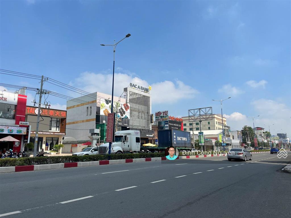 Vị trí cực đẹp! cho thuê tòa nhà mặt tiền đại lộ bình dương  sát becamex  tuyến phố ngân hàng