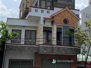 Cho thuê nhà mặt tiền đẹp tại cách mạng tháng tám  ngang 9m, trệt 2 lầu  vị trí đẹp