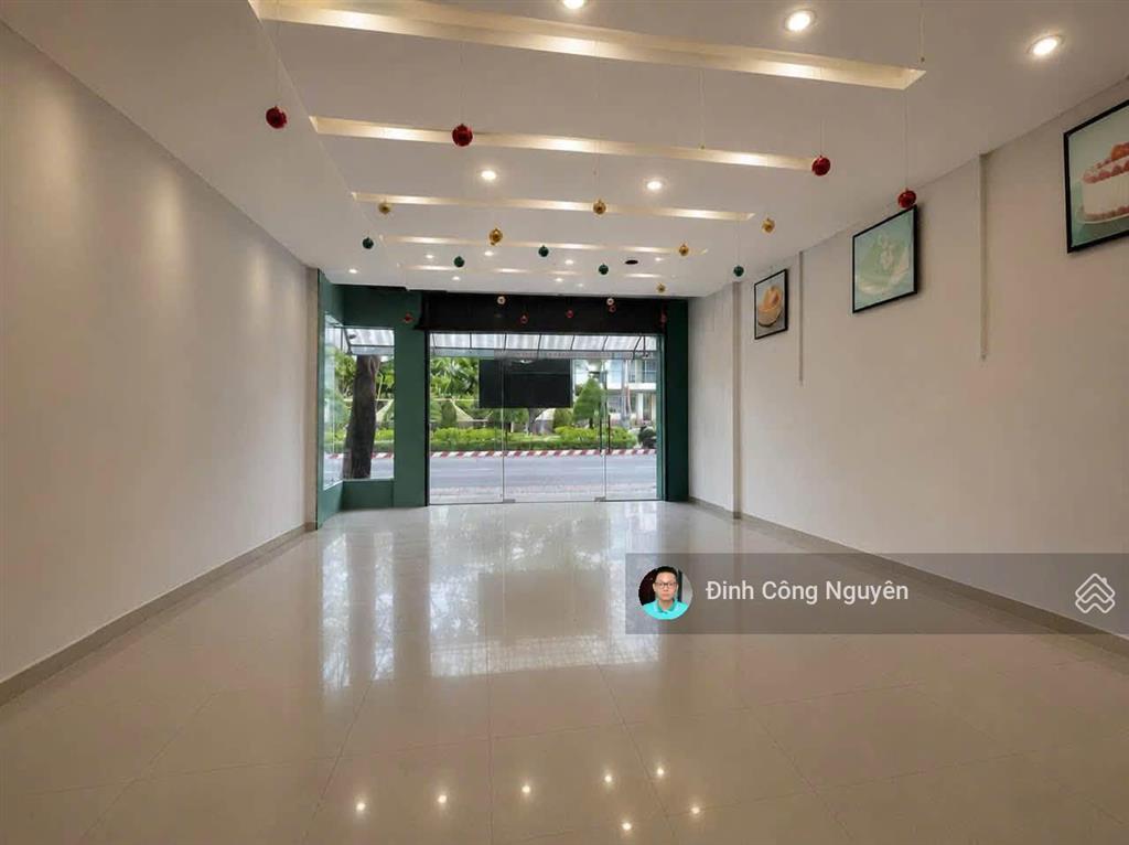 Cho thuê nhà mặt tiền yersin  vị trí nhận diện rất tốt  160m2, mặt tiền 7m, trệt 2 lầu, thông sàn