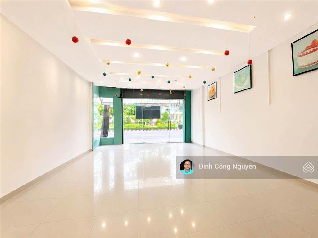Cho thuê nhà mặt tiền yersin  vị trí nhận diện rất tốt  160m2, mặt tiền 7m, trệt 2 lầu, thông sàn