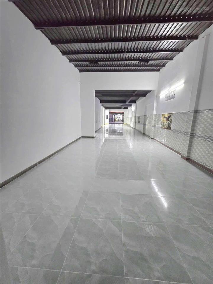 Chính chủ gửi cho thuê nhà mặt tiền cách mạng tháng 8  8*40m, 1 trệt 2 lầu, tiện kd đa ngành nghề