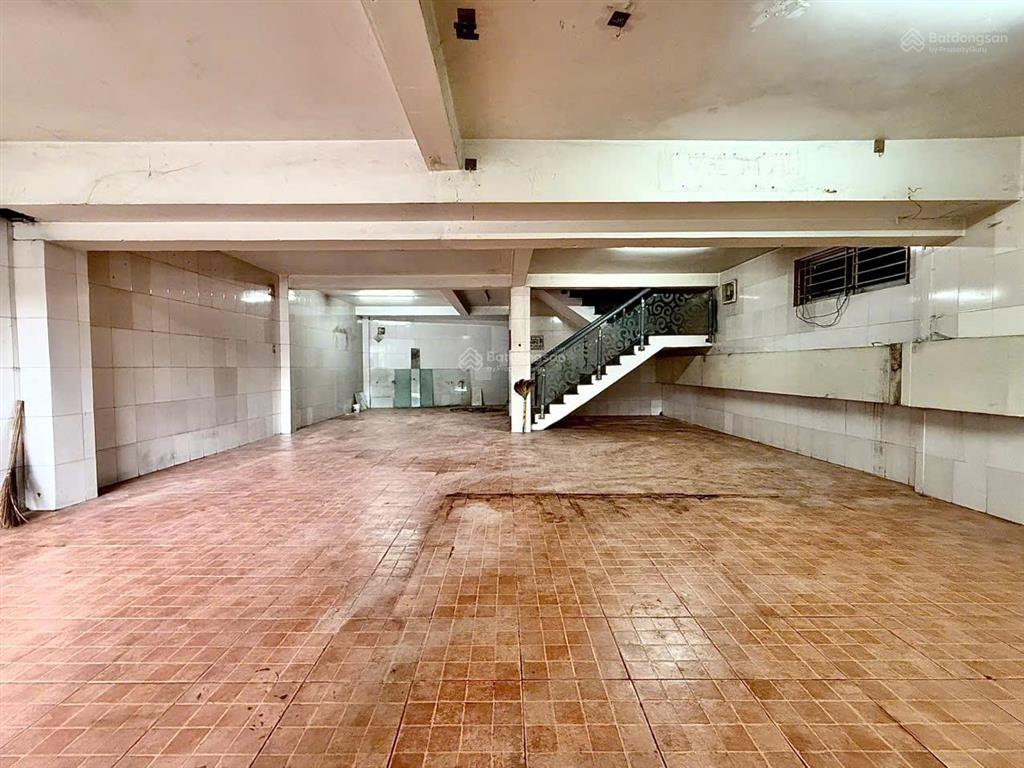 Cho thuê nhà mặt tiền 30/4, p.chánh nghĩa sát vòng xoay  9*17m, hầmtrệt2 lầu, nhận diện cực tốt