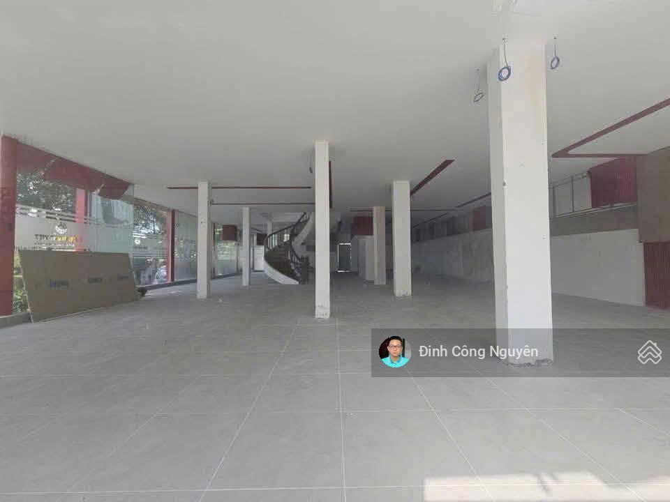 Chính chủ gửi cho thuê nhà mặt tiền cách mạng tháng 8  thủ dầu một  2 mặt tiền, vị trí vip