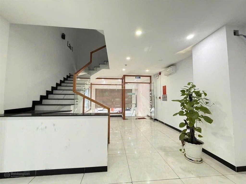 Cho thuê nhà mặt tiền thích quảng đức, p. phú lợi, 10*15m, trệt 4 lầu, có thang máy, nhà mới