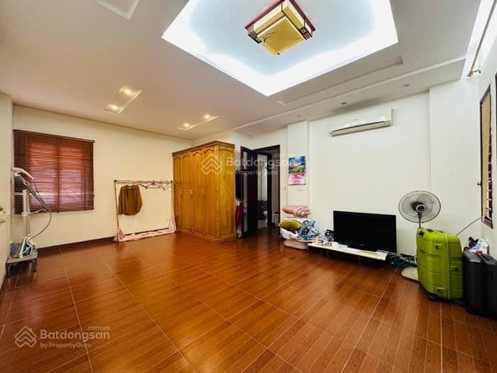 12.85 tỷ có nhà  kim mã  mặt ngõ kd spa, nail, tóc, tạp hoá, bán thuốc tây  lô góc 2 mặt thoáng