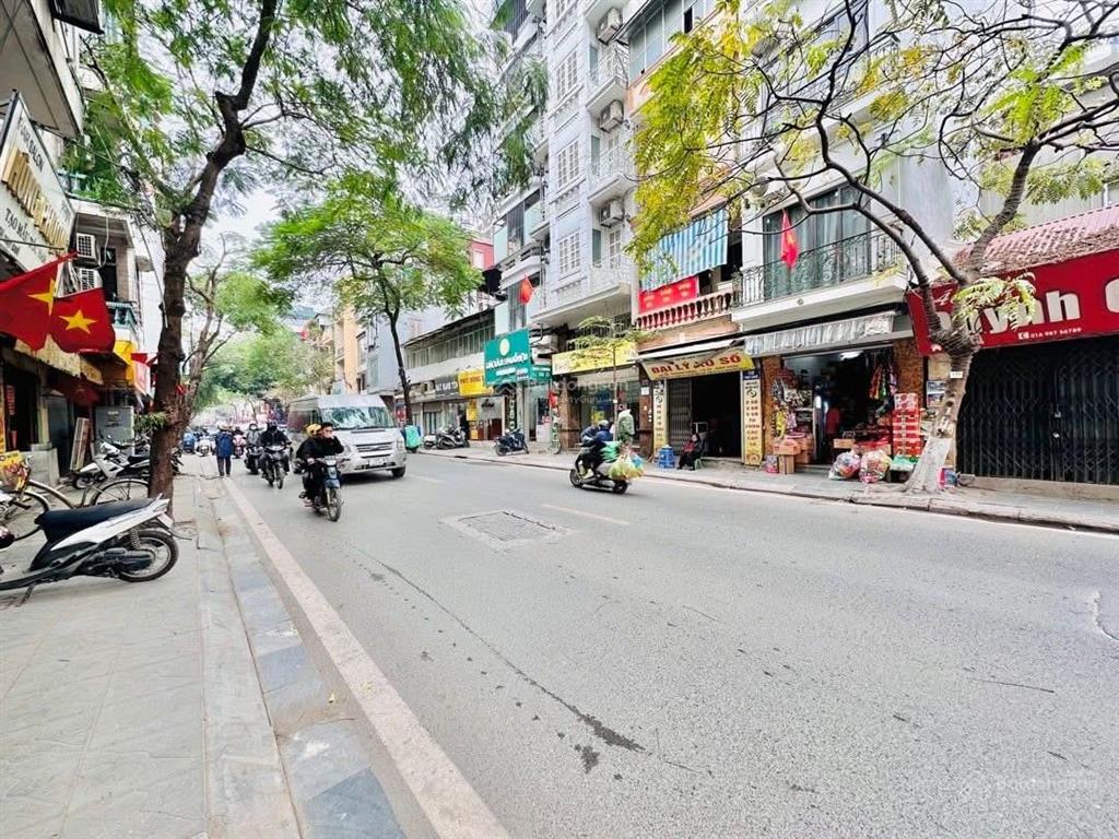 Phân lô tô vĩnh diện ô tô tránh  gara oto kinh doanh  vỉa hè sổ hoa hậu qh ổn định