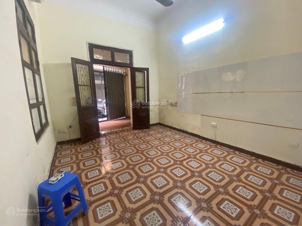 Bán đất tặng nhà  tôn đức thắng  ôtô tránh  ôtô qua nhà  trung tâm đống đa  nhà cũ bán đất