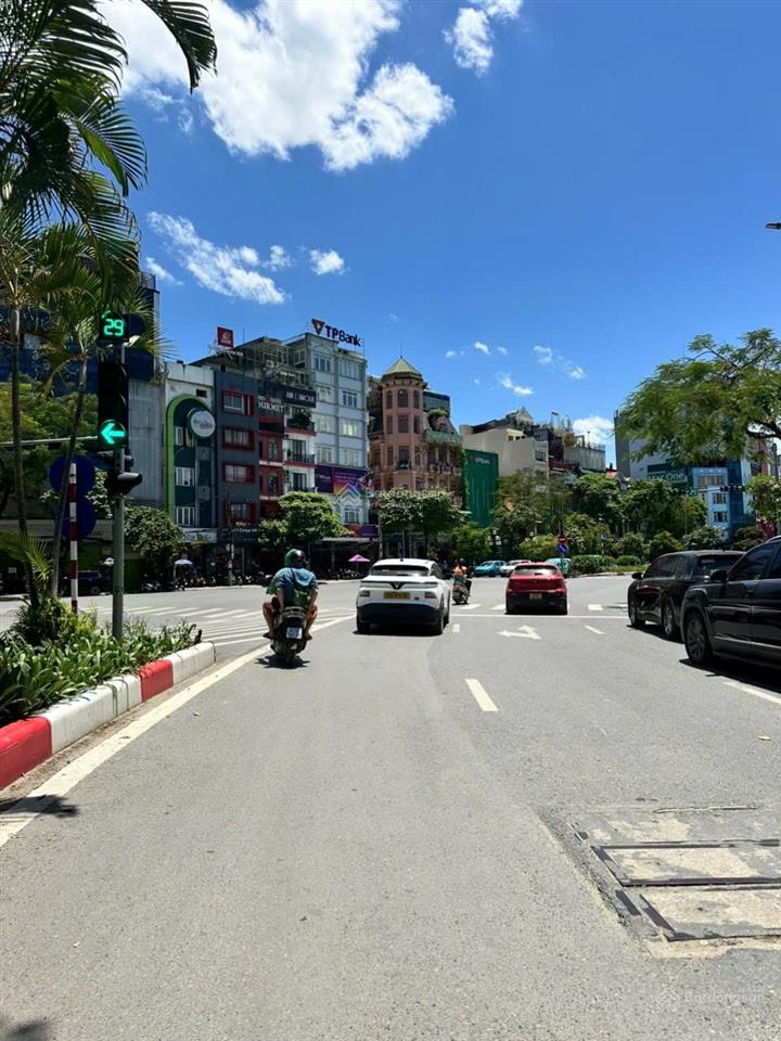 Hàng độc q. cầu giấy  siêu phẩm đất 2 mặt ngõ  mặt tiền khủng 38m  đầu tư xây tòa đẳng cấp