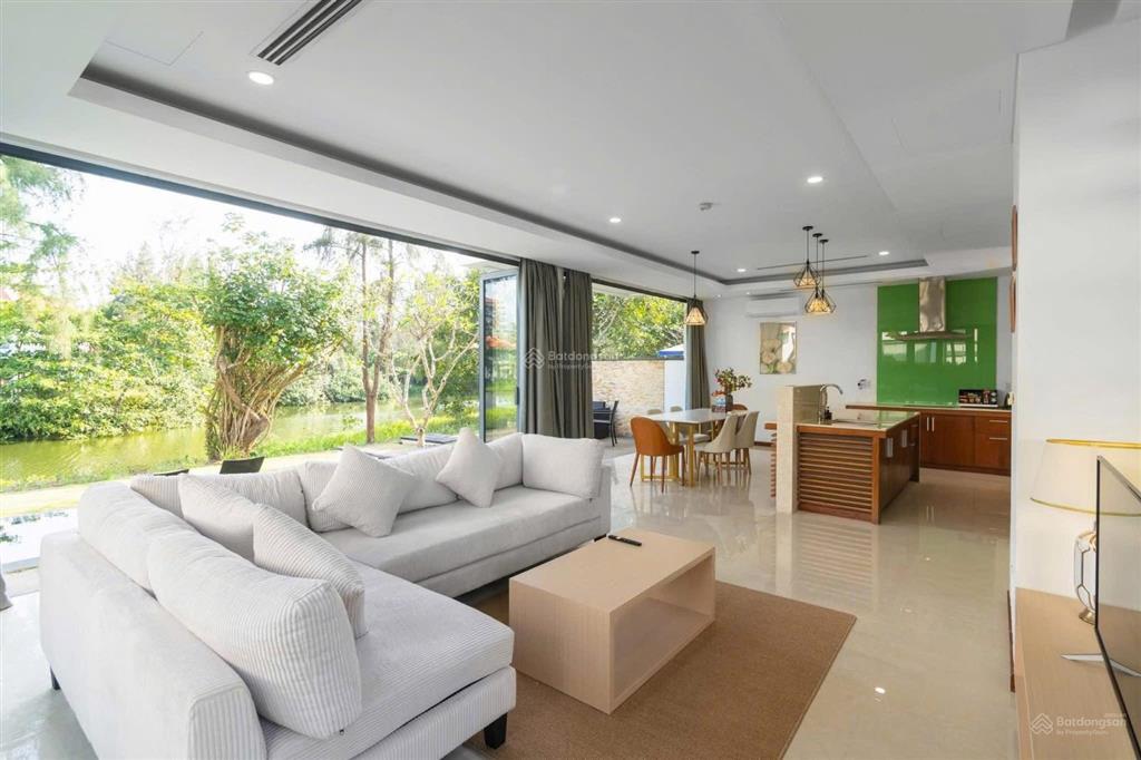 Cho thuê biệt thự 3pn, 3wc, hồ bơi riêng tại the ocean villas, đà nẵng, 76 triệu, 700m2