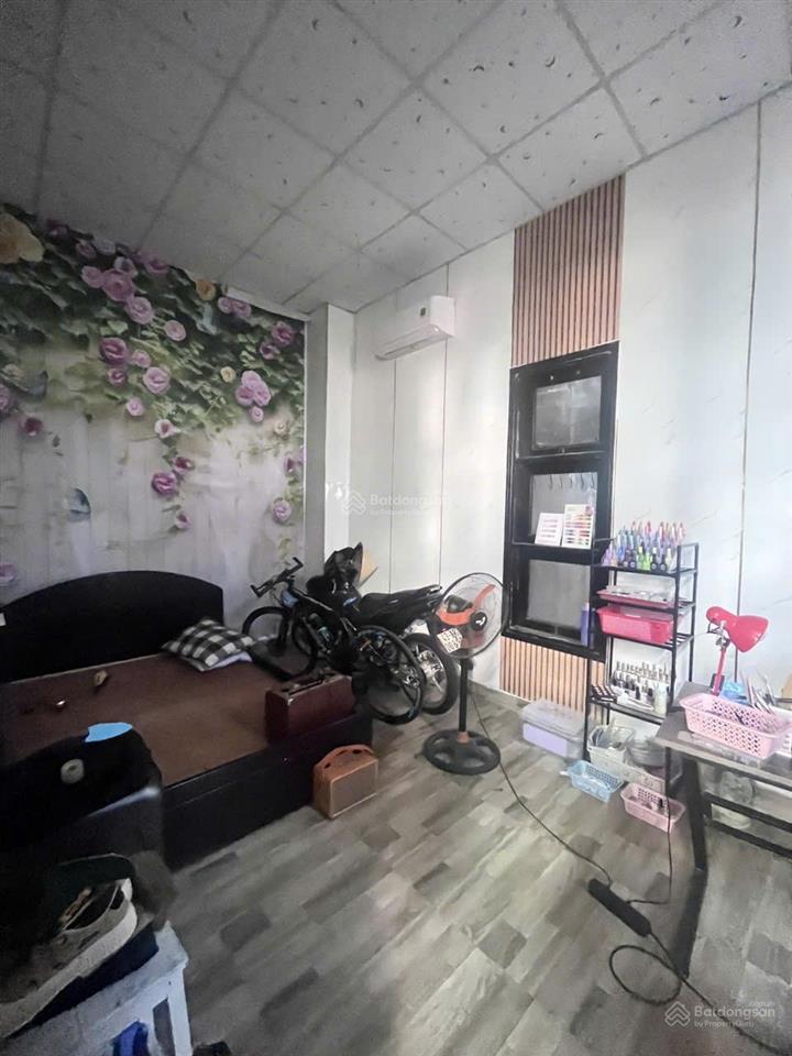 Nhỉnh 5 tỷ hiếm nhà bán lô gốc kiệt tôn đức thắng gần bến xe đà nẵng
