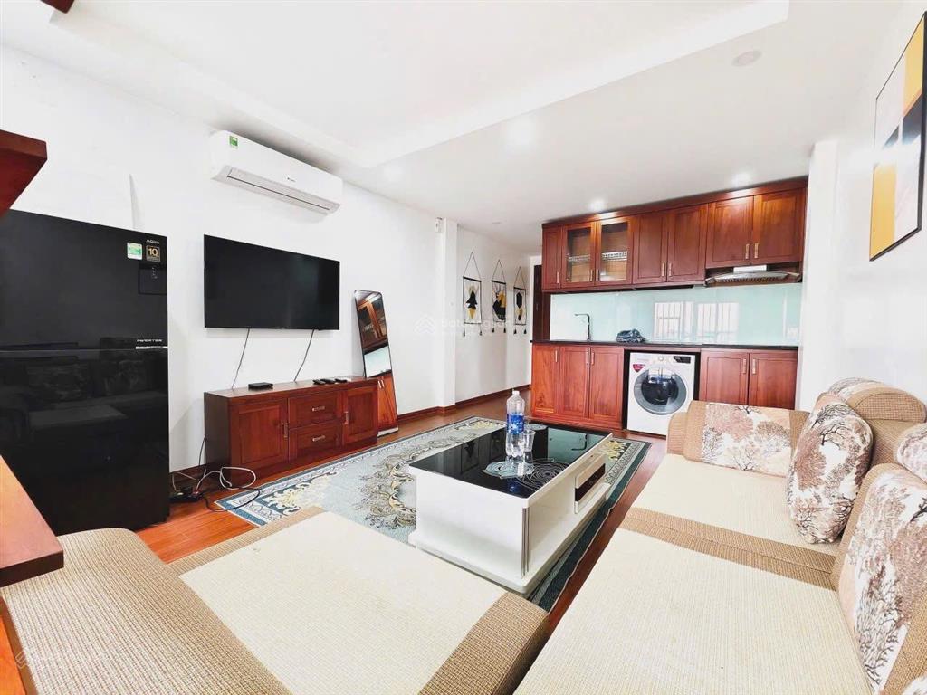 7tr 1n1k  50m2, balcon. 179 nhật chiêu, cách lotte mall 150m, vào ở luôn
