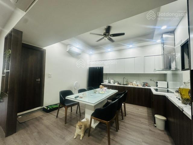 Chính chủ bán cc n4d tại 50 lê văn lương, 90 triệu/m2, 120m2 đẹp, nhiều tiện ích