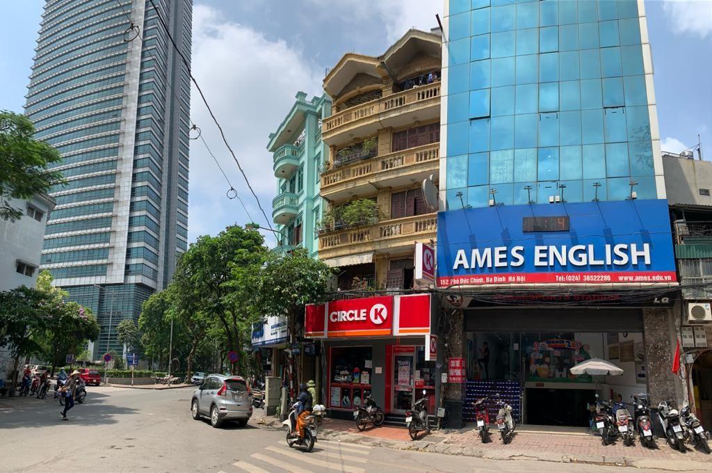 Cho thuê văn phòng tòa nhà 12 tầng, Phố Cổ Hoàn Kiếm, Trống DT 250m2 giá 52tr/tháng