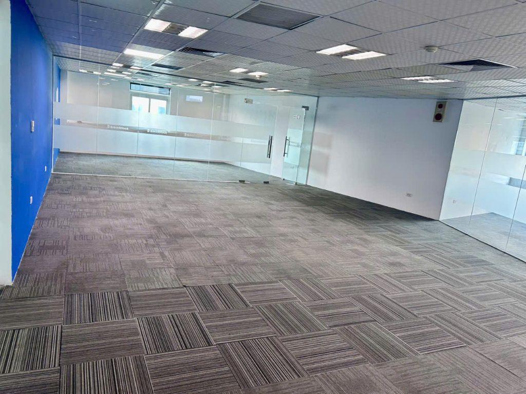 Cho thuê VP152 Phó Đức Chính - Cửa Bắc, Ba Đình, tòa nhà 12 tầng, 75m2