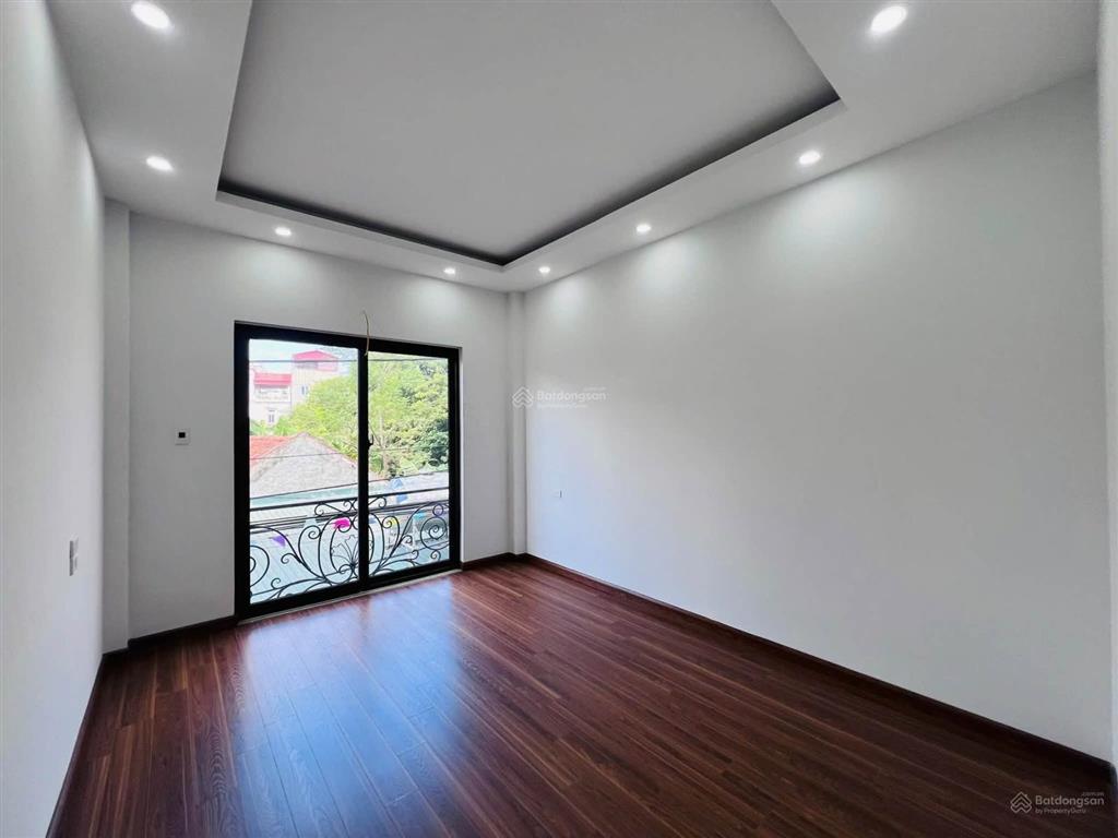 Bán nhà bán đảo linh đàm phường hoàng liệt 35m2 x 5 tầng, giá 6,75 tỷ ô tô đỗ cửa  0985 242 ***