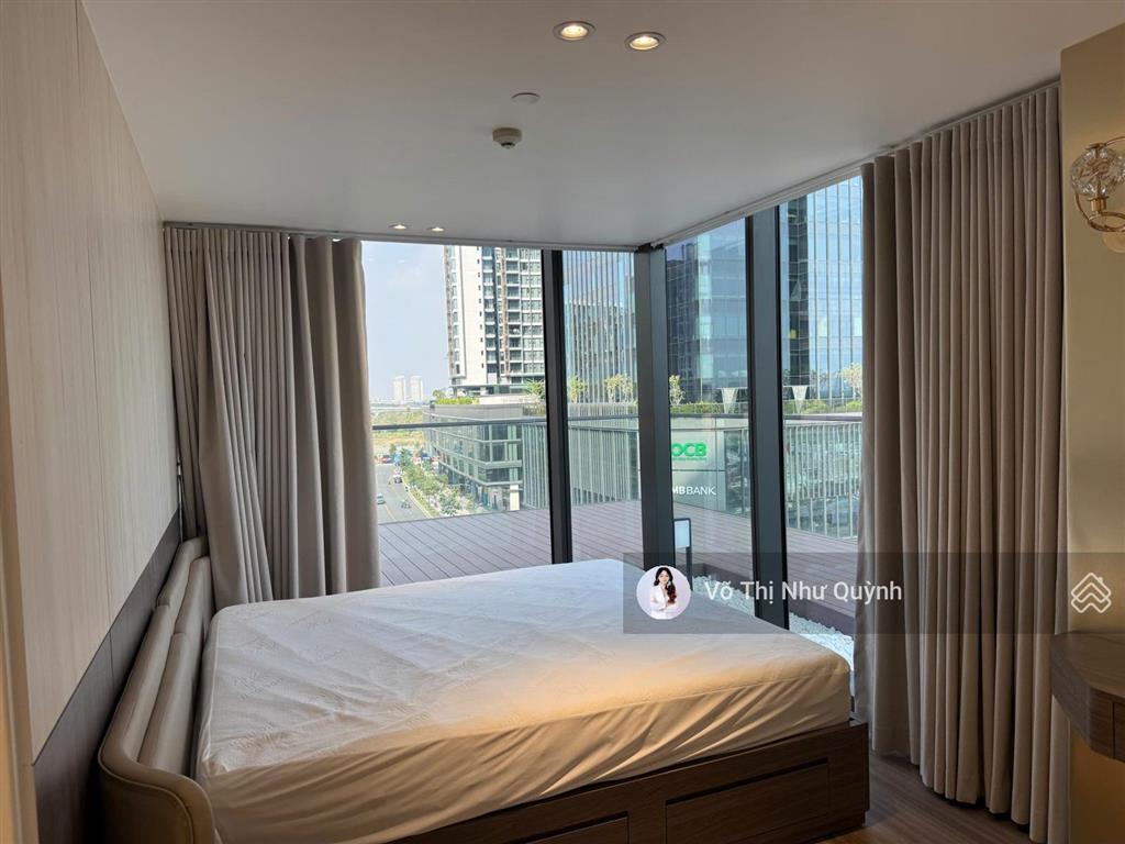 Cần cho thuê the opera residence căn loft 3pn có sân vườn  view cầu bason