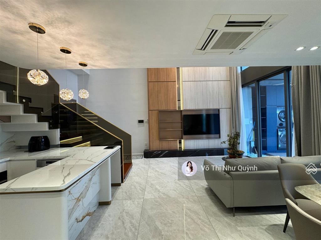 Cần cho thuê the opera residence căn loft 3pn có sân vườn  view cầu bason