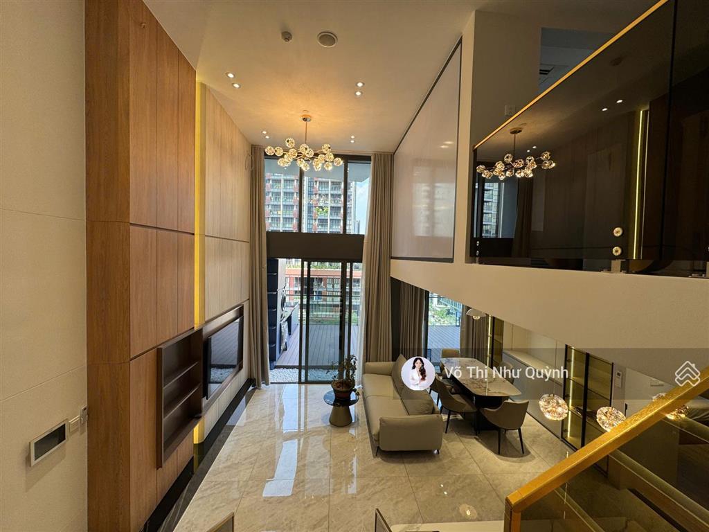 Cần cho thuê the opera residence căn loft 3pn có sân vườn  view cầu bason