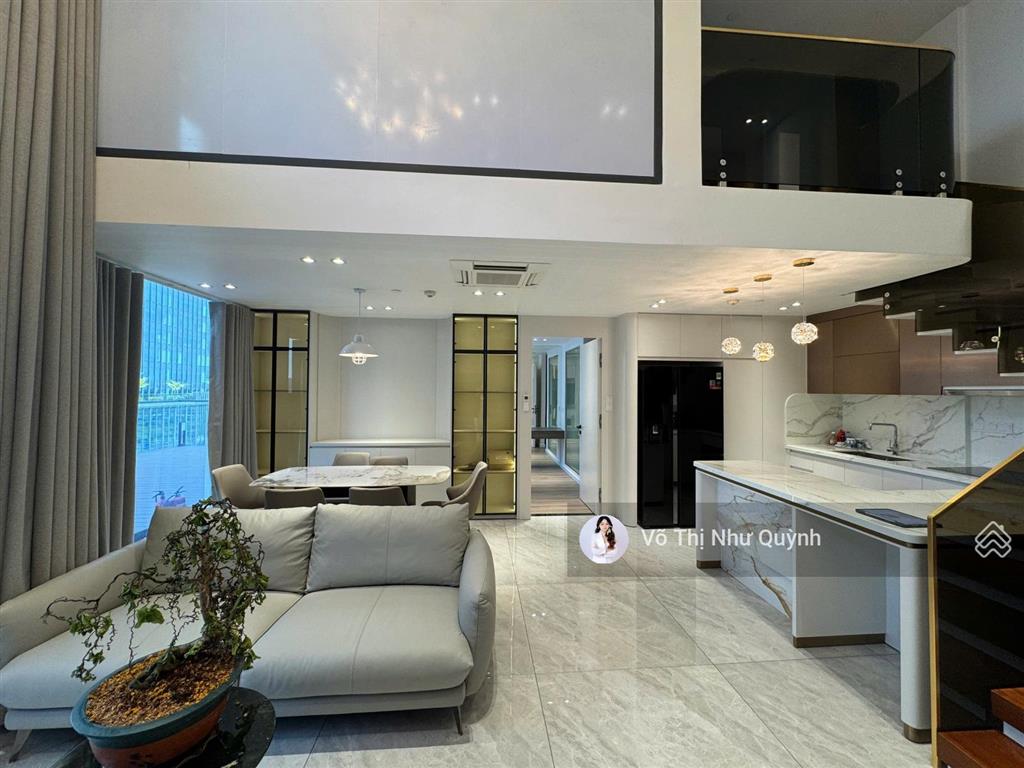 Cần cho thuê the opera residence căn loft 3pn có sân vườn  view cầu bason