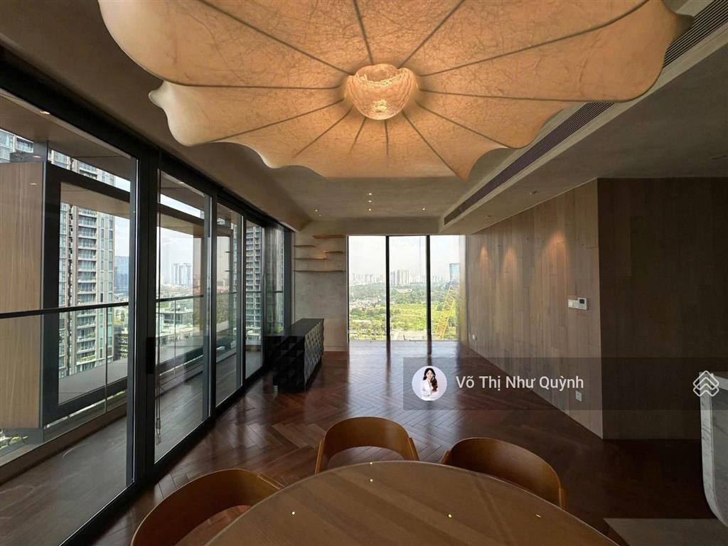 Tòa cove sang trọng empire cần cho thuê gấp căn hộ 3 phòng ngủ  view pháo hoa, đầy đủ nội thất