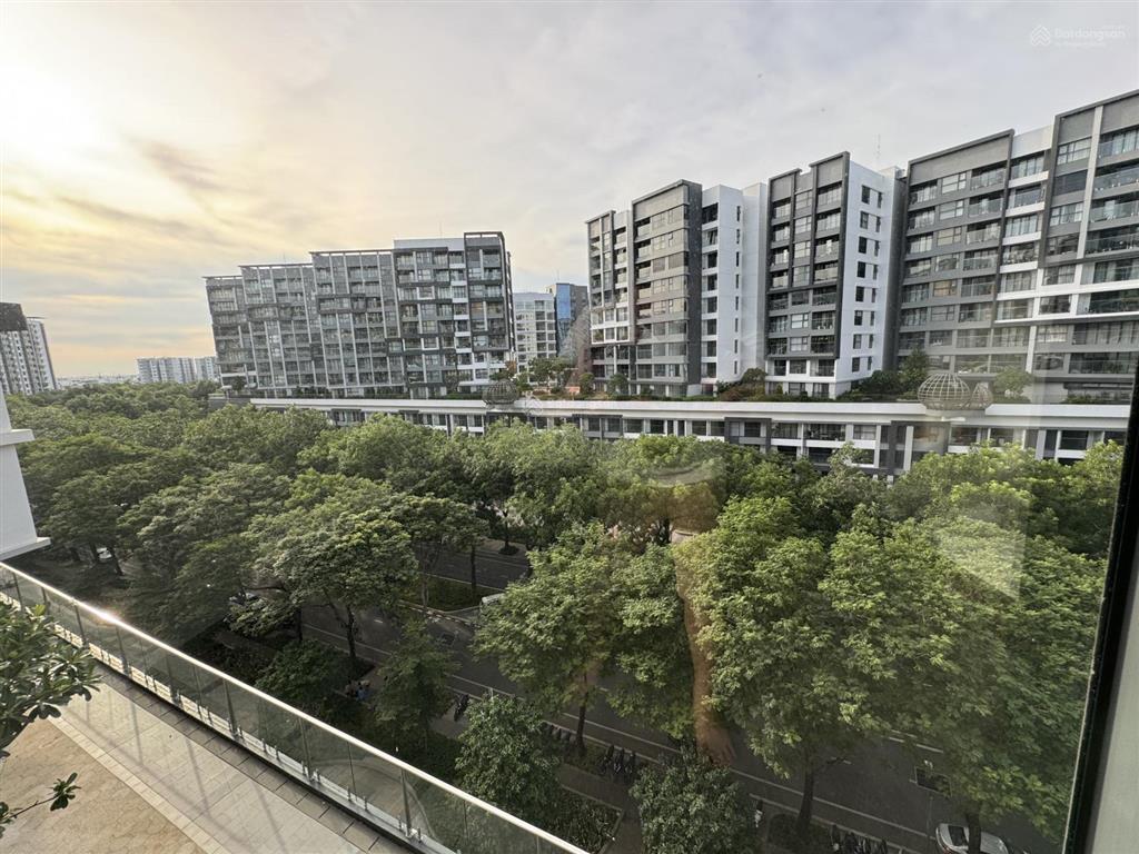 Bán nhanh căn hộ view thoáng tầng 9, alnata plus tặng ô xe định danh 6.4 tỷ