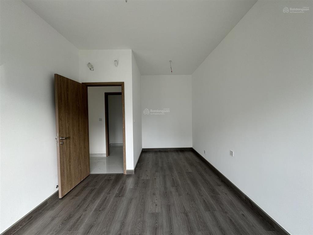 Bán nhanh căn hộ view thoáng tầng 9, alnata plus tặng ô xe định danh 6.4 tỷ