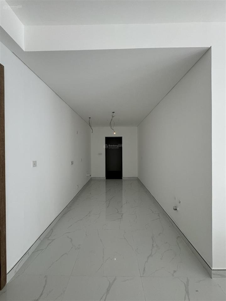 Bán nhanh căn hộ view thoáng tầng 9, alnata plus tặng ô xe định danh 6.4 tỷ