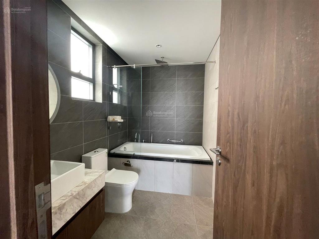 Bán nhanh 112m2 2pn +1 và 2wc khu diamond brilliant celadon city