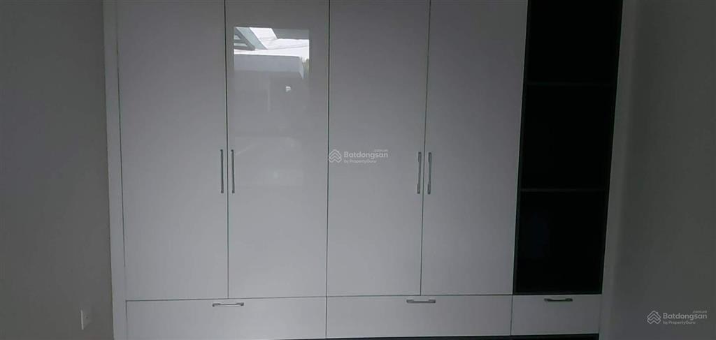 Cho thuê 2pn 2wc  71m2 có ntcb khu emerald  celadon city