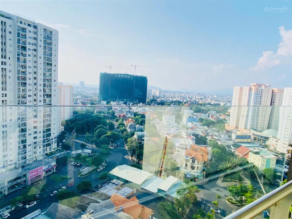 Cho thuê gateway vũng tàu 2pn 2wc, nội thất đẹp, tầng cao view phố biển  10 triệu/tháng