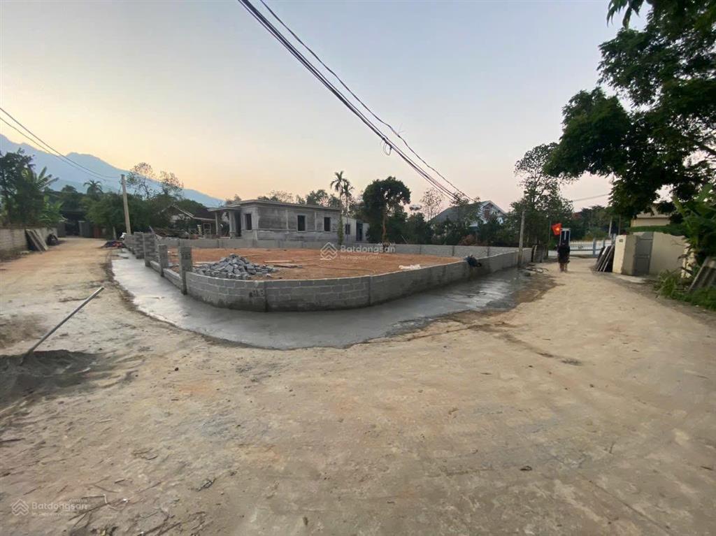 Bán 552m2 lô góc 2 mặt tiền giá đầu tư