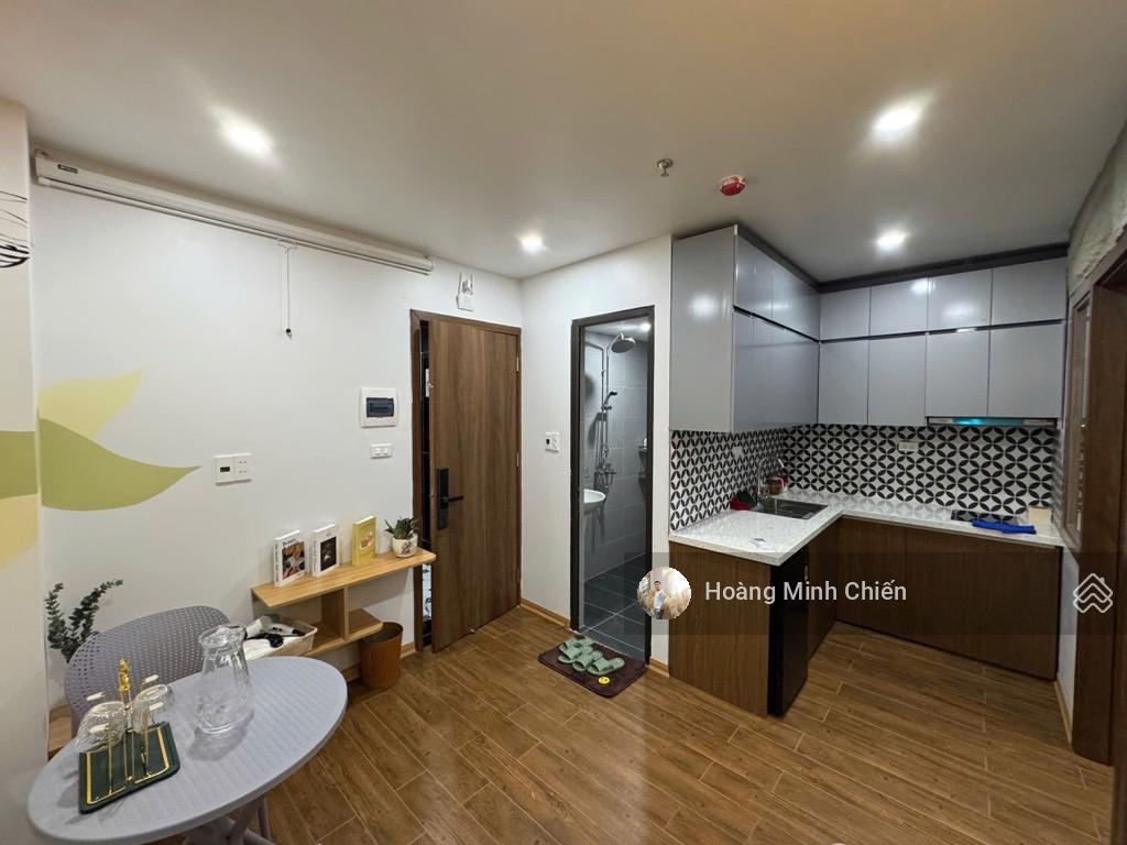 Bán toà nhà ccmn nguyễn chí thanh, ô tô vào nhà, 2 thoáng dt 105m2, 8 tầng, mt rộng
