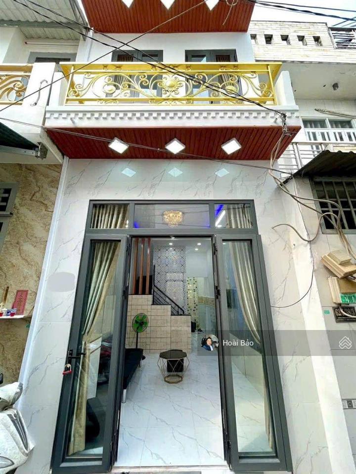 Bt  hơn 3t  giáp q6  dts 60m2  nhà mơi đốn tết