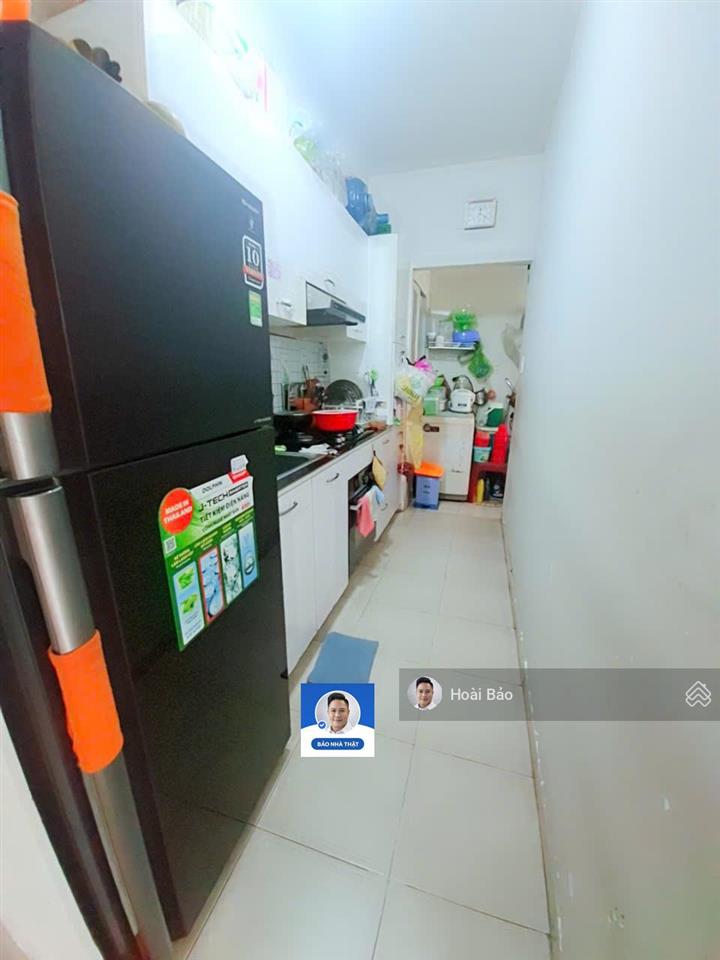 Bán ehome3  2pn 64m2, 2 tỷ 82 (có ban công)  sổ hồng riêng  nhà thoáng mát sạch đẹp