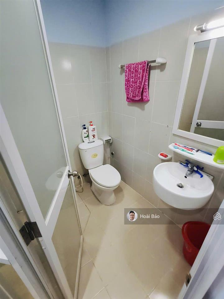 Bán ehome3  2pn 64m2, 2 tỷ 82 (có ban công)  sổ hồng riêng  nhà thoáng mát sạch đẹp