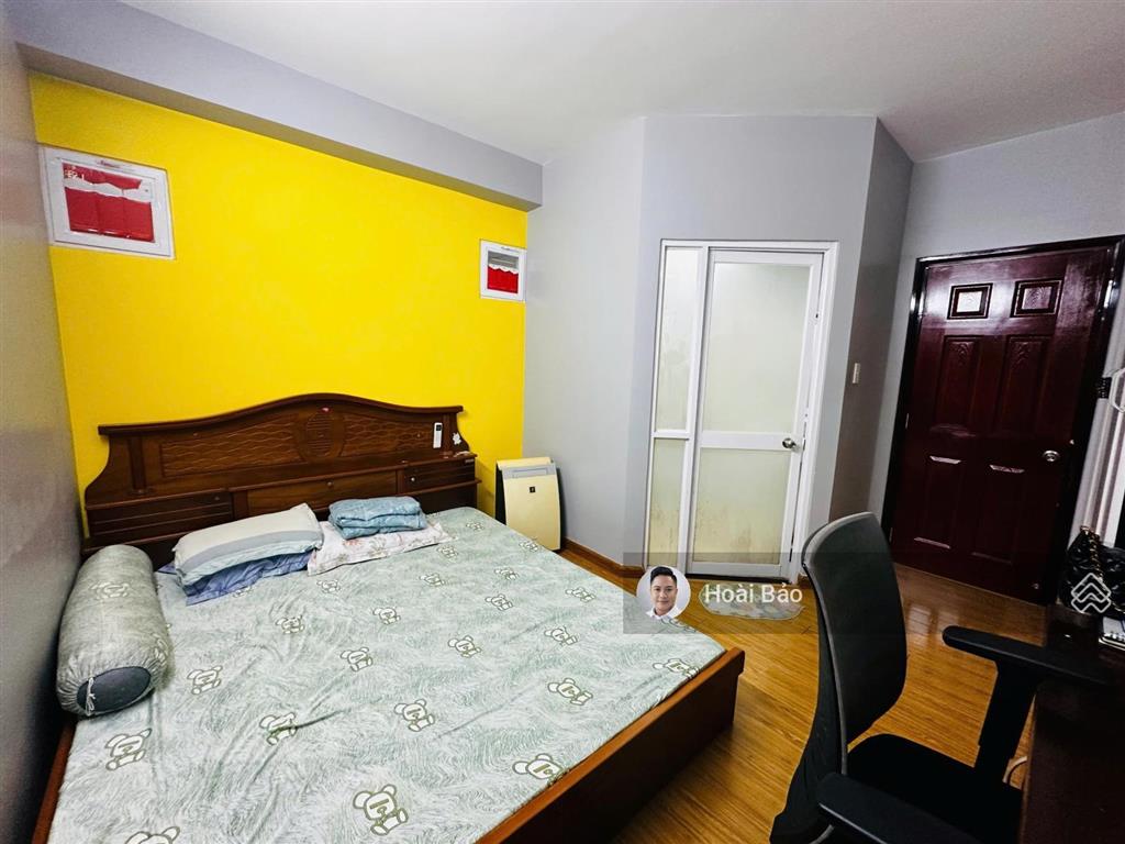 Hàng hiếm ehome 3 block a9 có ban công  full nội thất cao cấp 2 tỷ 9x tl