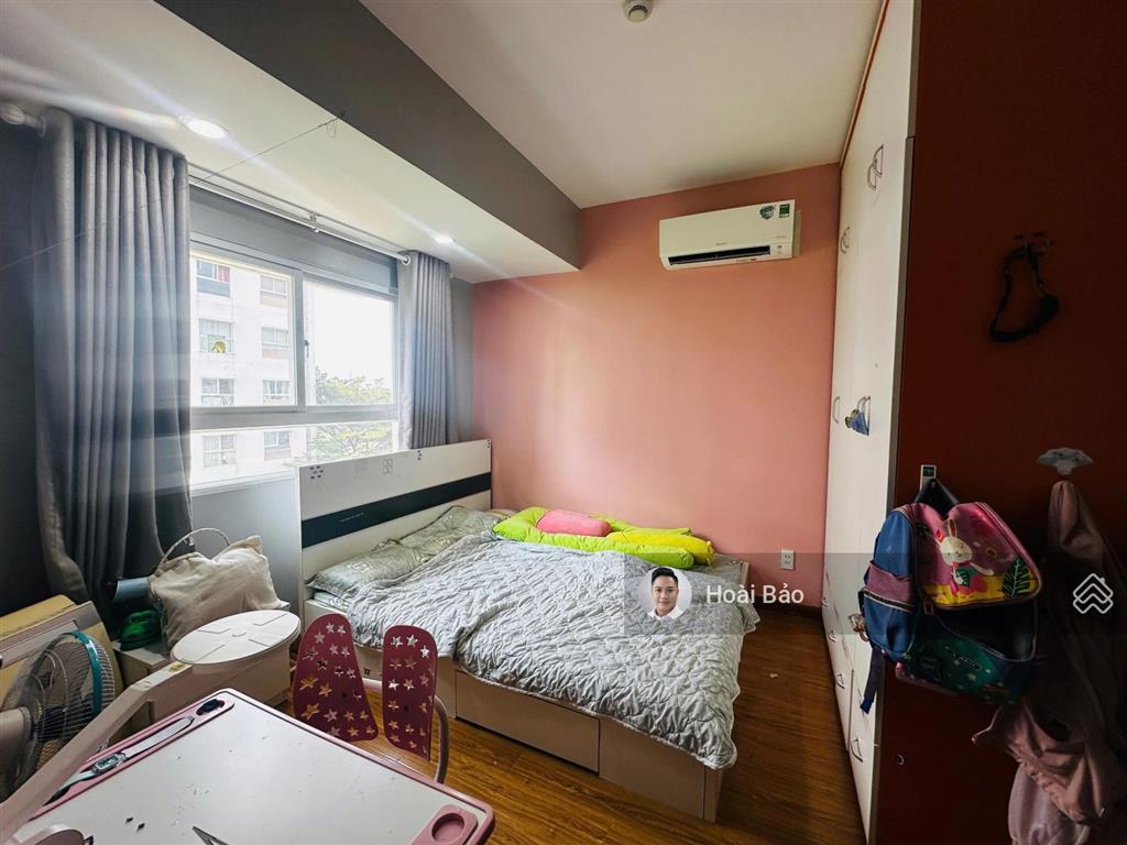 Hàng hiếm ehome 3 block a9 có ban công  full nội thất cao cấp 2 tỷ 9x tl