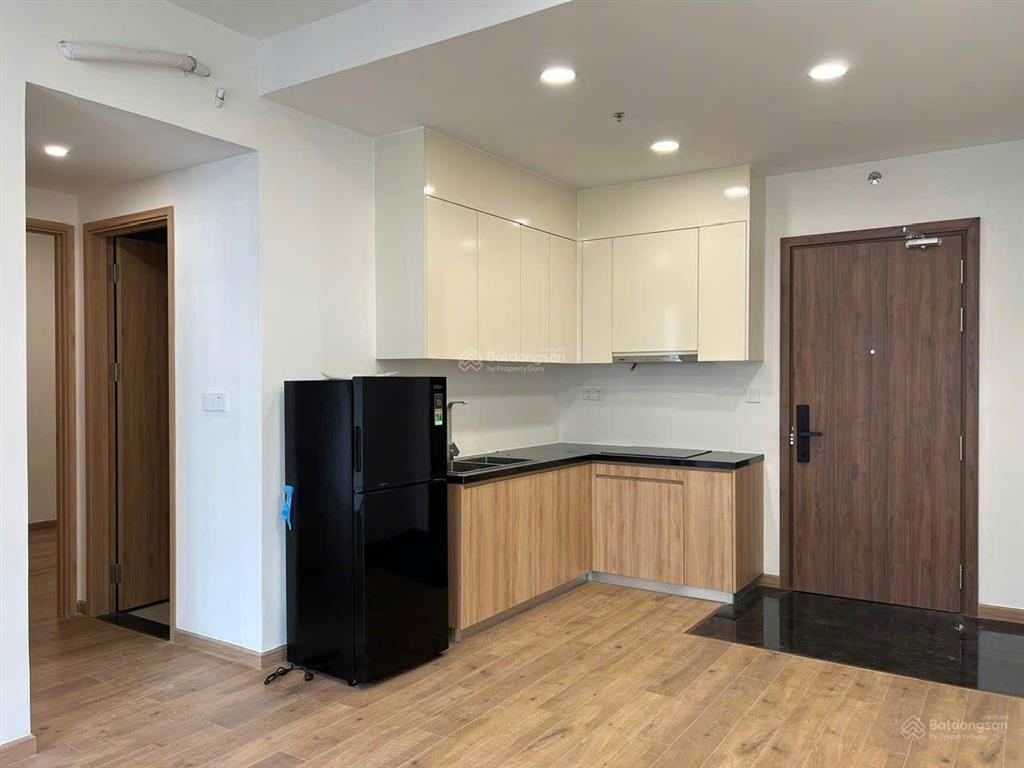 Cho thuê akari giai đoạn 2 chỉ từ 10.5tr/tháng,2 máy lạnh , tủ giường...